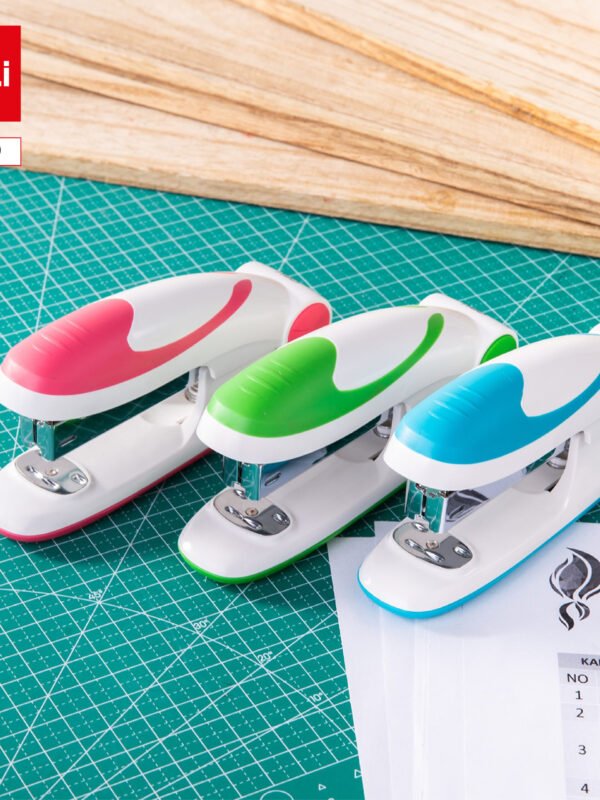 ديلي خرازة مكتبية - سعة 25 صفحة - قياس 24/6 & 26/6 - بدن أبيض (أزرق/ زهر/ أخضر) E0319